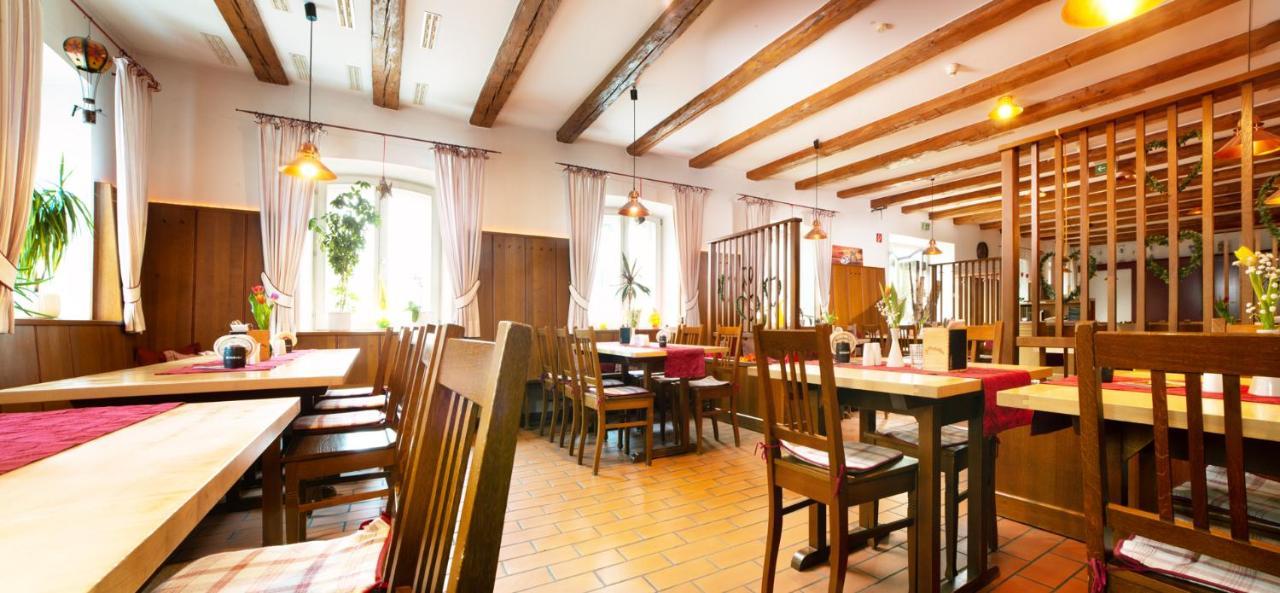 Hotel Zum Alten Wirt Langenbach  Exterior photo